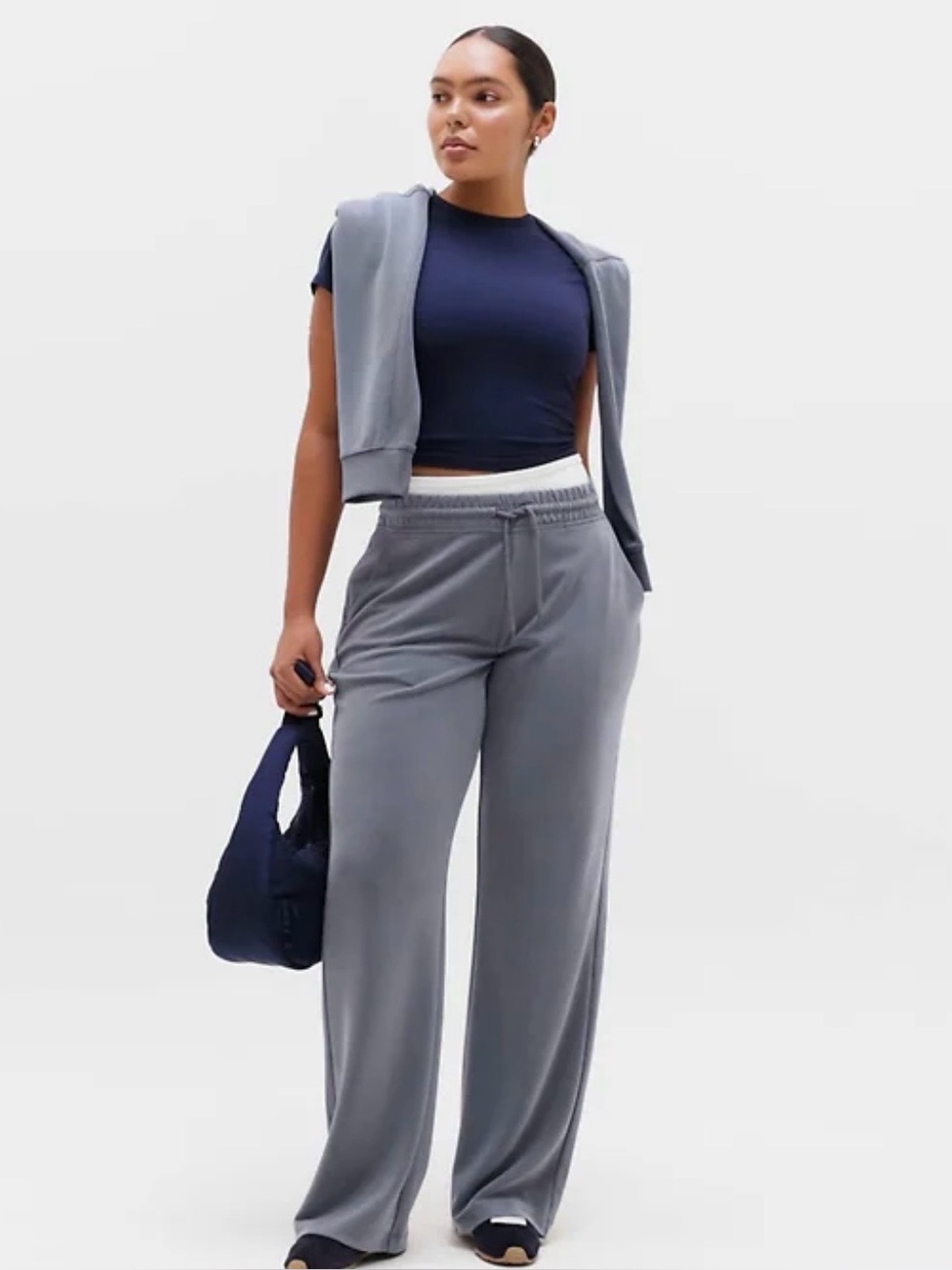 Like New Athleta Mid rise Seasoft straight leg pants